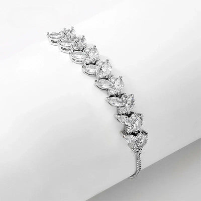 Filigranes Cube-Armband mit Zirkonia im Birnenschliff